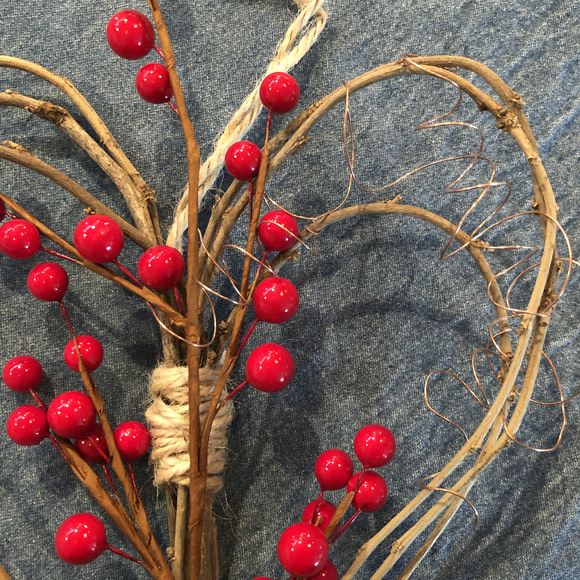 Large twig heart - Picture 3 of 3